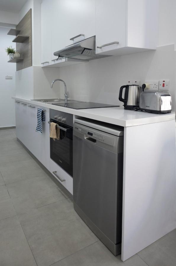 Lovely 2 Bed Apartment In Larnaca City Centre 外观 照片