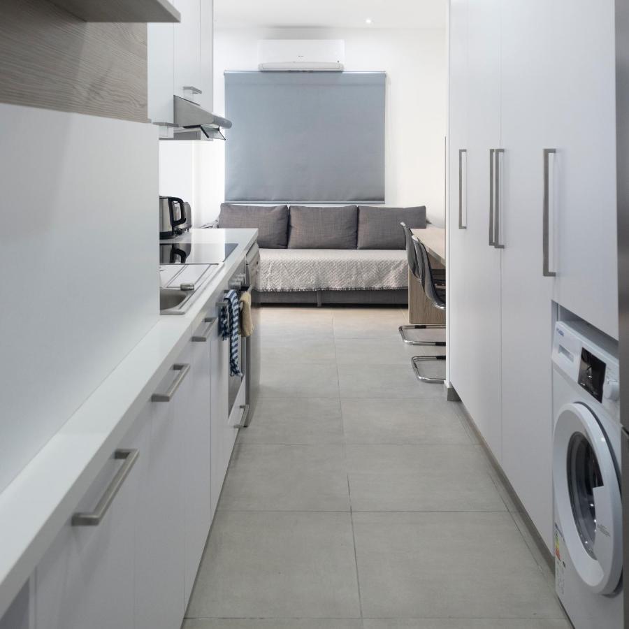 Lovely 2 Bed Apartment In Larnaca City Centre 外观 照片